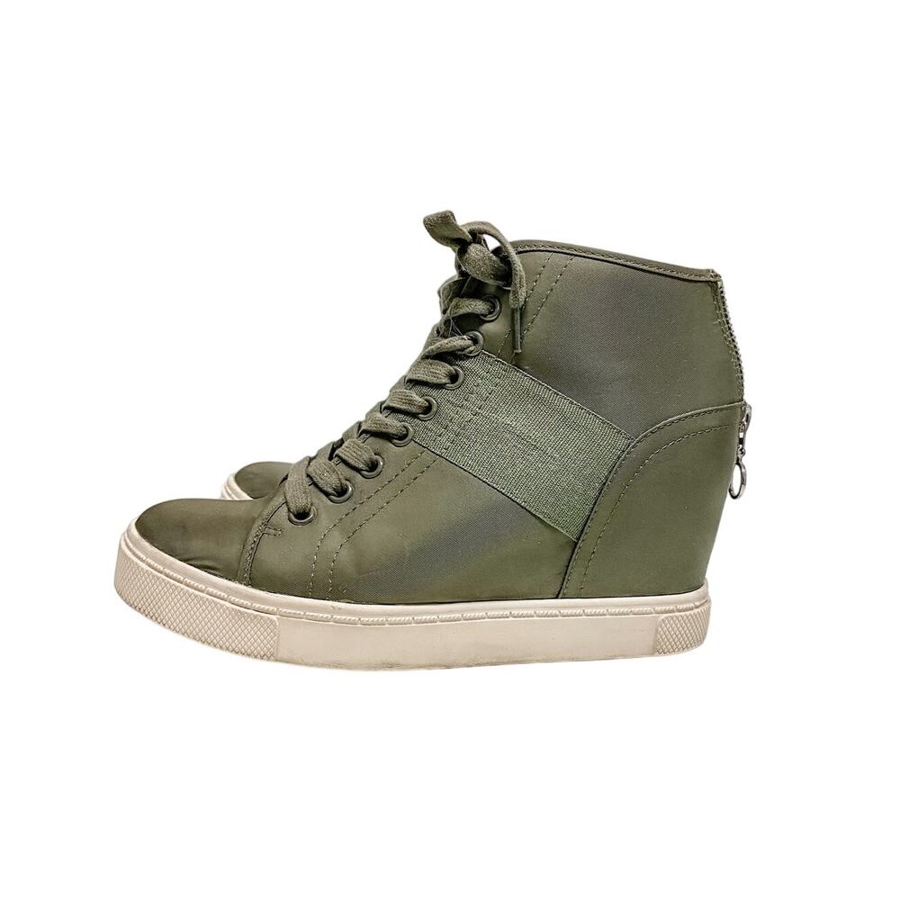 Steve Madden Lussious Olive Green Sneaker Wedge Platform Size 7.5B